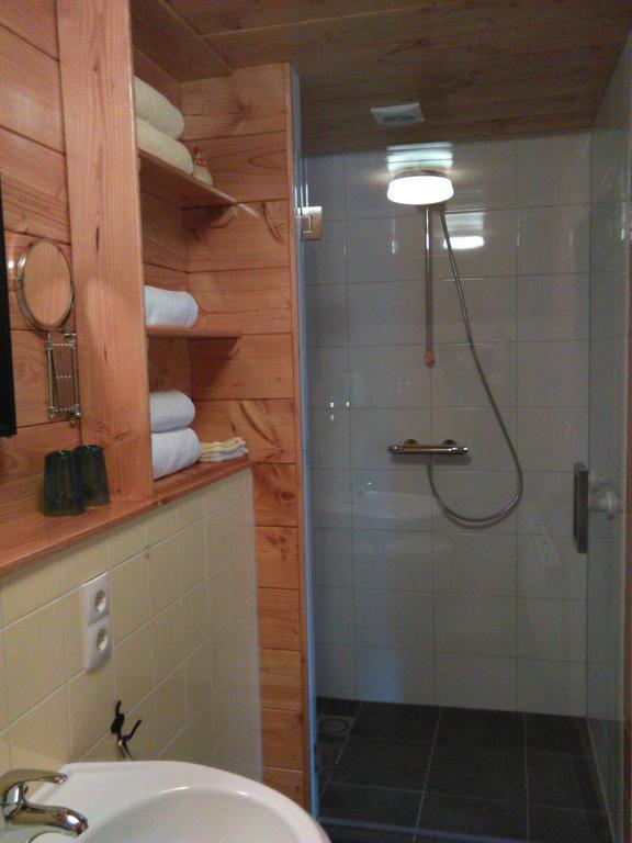 B&B De Luttikhoeve Giethmen Esterno foto